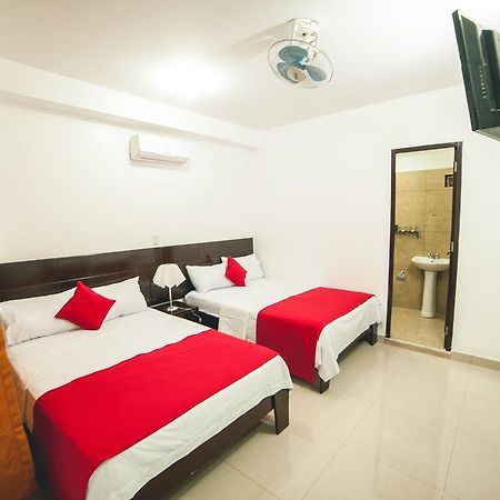 Hotel Luxor Pucallpa Eksteriør bilde