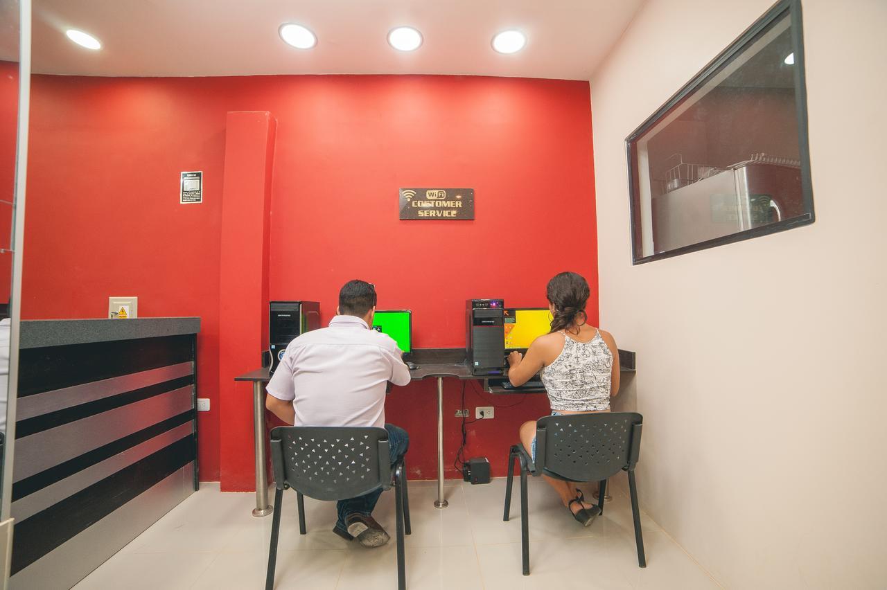 Hotel Luxor Pucallpa Eksteriør bilde